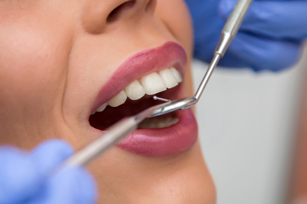 clínica dental estetik dent - By TomyLee